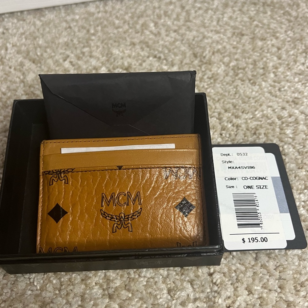 MCM LEATHER COGNAC CARD HOLDER